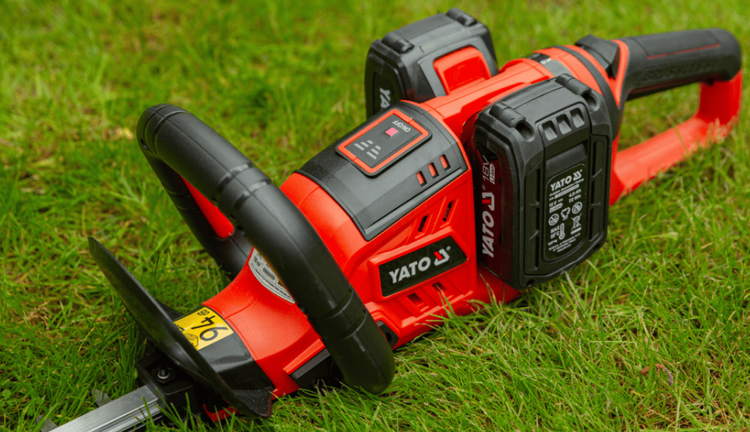 Бесщеточный аккум. кусторез с поворотной ручкой 550мм,36V, без АКБ YATO (YT-828353) - купить в каталоге Стант Креп.